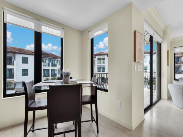 Downtown Naples Luxury Two Bedroom Waterfront Residence